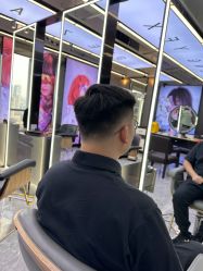 -藤野造型烫发染发