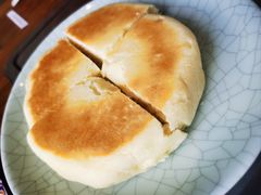 酸奶饼-蒙亨·手把肉·蒙古包文化主题餐厅(天恒广场店)