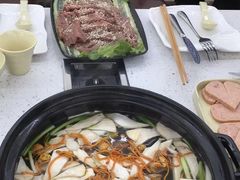 -牛知府云南菌汤鲜牛肉火锅(肖家湾店)