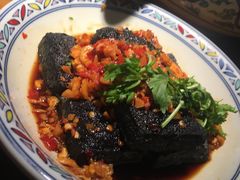-洞庭土菜小炒馆(易发广场店)