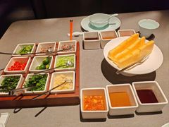 -左庭右院鲜牛肉火锅黑金店(陆家嘴中心店)