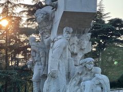 -上海市龙华烈士陵园