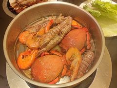 -钱小奴海鲜自助黑金店(杭州滨江龙湖店)