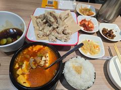 -山海珍味韩国料理(奥城店)