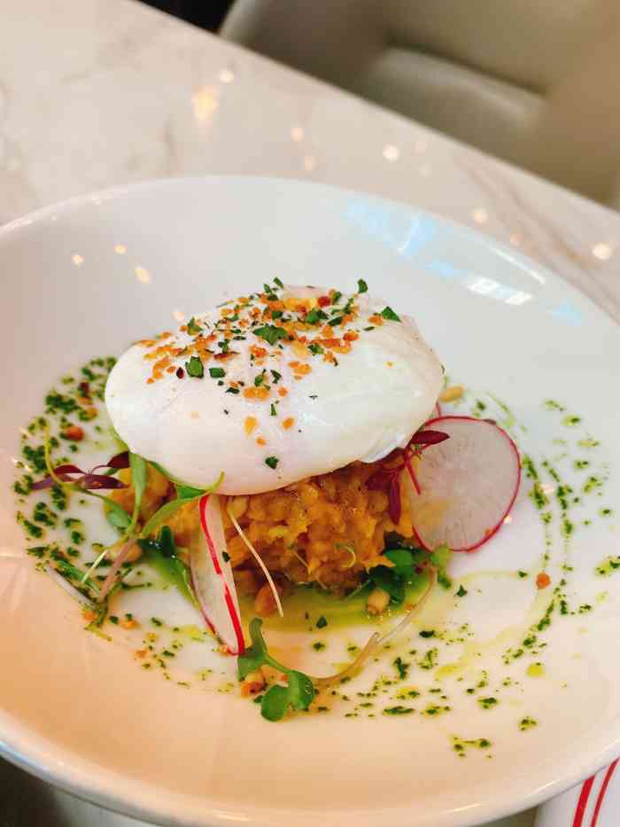 vesta bistro(静安嘉里店)-"在静安嘉里中心有家小众的西餐厅,人气蛮.