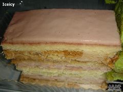 草莓姆斯-榖屋house of flour(张江首店)