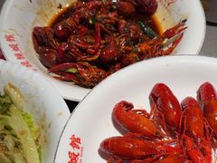 -郑东靓靓虾馆·金牌油焖大虾(天泽街店)