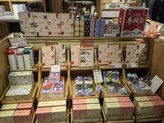 零售区-猫的天空之城概念书店(苏州诚品店)