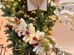 -FLOVIE FLORIST CAFE