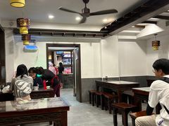 -长人馄饨铺(解放街店)