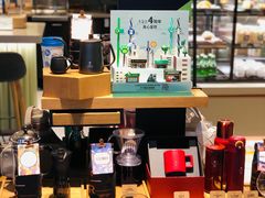 -星巴克臻选(上海中环广场2F店)