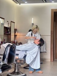 -MARTIN'S BARBER SHOP男士理发馆