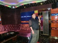 -GAGA主题量贩式KTV平价店(工大店)