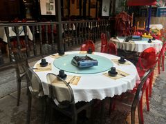 -刘姐啤酒鱼民族演艺餐厅(西街总店)