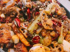 猪蹄鸡肉干锅-心邸·庆宴(雅宝城店)