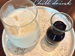 -Chom Cafe and Restaurant
