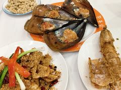-粤盛海鲜平价店(洛溪食街店)