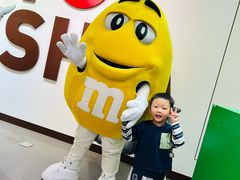 -m豆巧克力世界(上海世茂广场店)