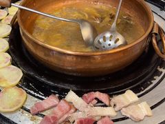 -阿山卓·野生菌火锅·纳西火塘烤肉