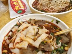 -覃肥叔桂林米粉(粮道街店)