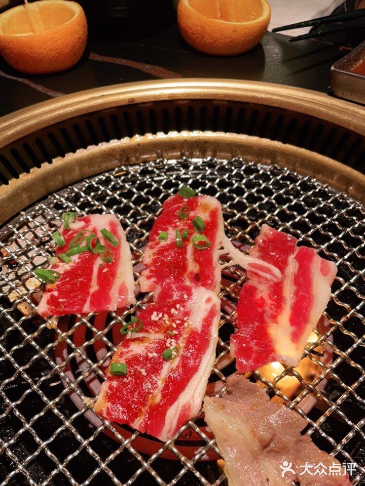 牛肉拼盘绝对是初次尝试的必点，几份牛舌统统尝试了一遍！