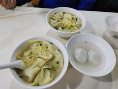 鸡汤虾仁大馄饨-绿杨馄饨临顿路店