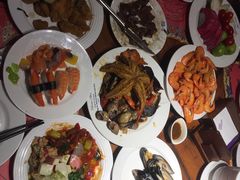 -四海一家自助餐(益田假日广场店)