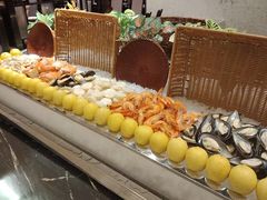-广州万富希尔顿酒店-感趣自助餐厅·生蚝海鲜刺身