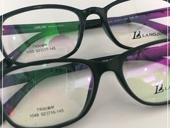 -潘多拉眼镜·蔡司依视路明月(潘家园店)