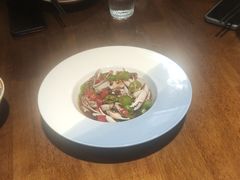 -臻鲜燕海鲜融合餐厅(金陵style店)