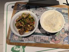 -老乡鸡(上海白玉兰广场店)