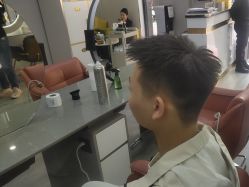 -安蒂护肤造型