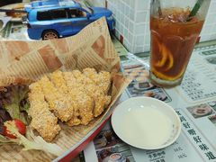 -兴华里茶记(禅城同济首店)