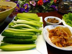 -吴记酱骨炖菜馆(西大直街店)