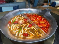-湊湊火锅·茶憩(南京东路悦荟店)