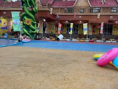 -沈阳龙润夏宫温泉水乐园