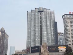 -观音桥步行街