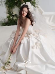 -Renee芮亦婚纱(原丽莎)