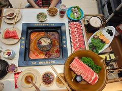 -老牌坊云南鱼豆花火锅(哈西万达店)
