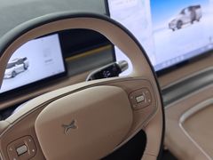 -小鹏汽车(上海静安大融城店)