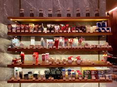 零售区-星巴克臻选(南京艾尚天地店)