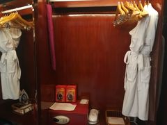 -深圳富苑皇冠假日套房酒店