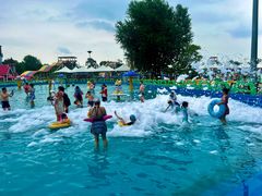 -沈阳龙润夏宫温泉水乐园