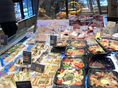 -巴黎贝甜(大宁国际商业广场店)