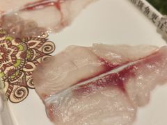-老牌坊云南鱼豆花火锅(爱建店)