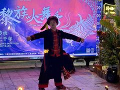 -三亚火车头万人海鲜广场