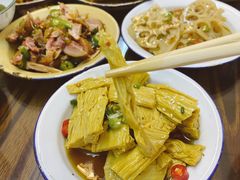 -三镇卤货二公司(汉街店)