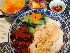 -蜗牛小馆醉乡民谣云南菜(惠新西里店)