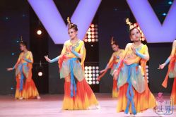 -尚美霓裳晚礼服·合唱服·舞蹈演出服租赁定制