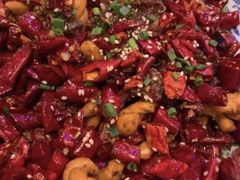 -临界音乐酒馆·小龙虾·江湖菜(华熙LIVE·鱼洞店)